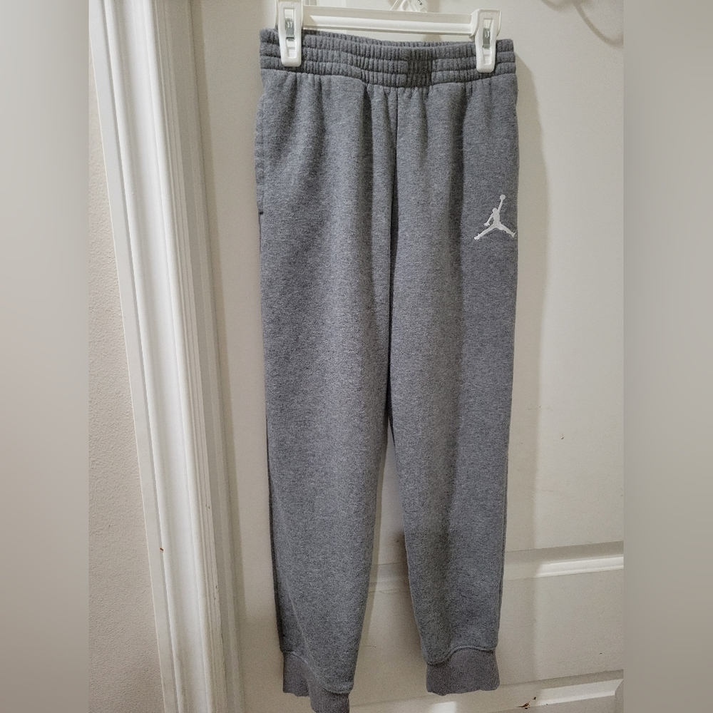 Nike Jordan Joggers Boys Med